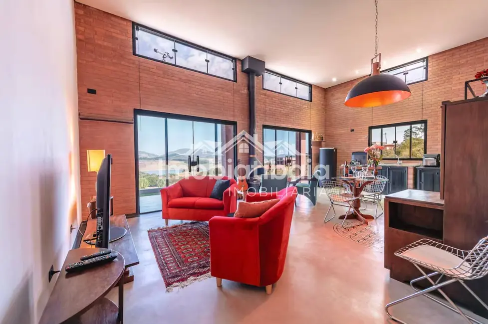 Chácara com 2 quartos à venda, 1500m2 em Centro, Joanopolis - SP - imagem 5 Foto 5 de Chácara com 2 quartos à venda, 1500m2 em Centro, Joanopolis - SP