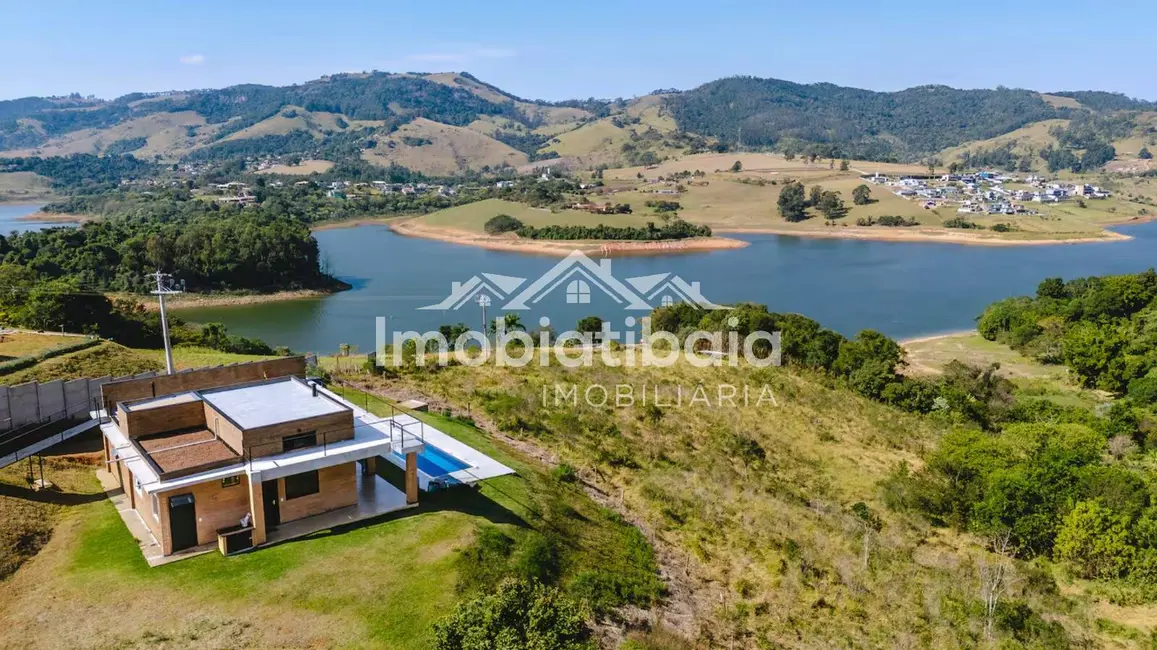 Chácara com 2 quartos à venda, 1500m2 em Centro, Joanopolis - SP - imagem 2 Foto 2 de Chácara com 2 quartos à venda, 1500m2 em Centro, Joanopolis - SP