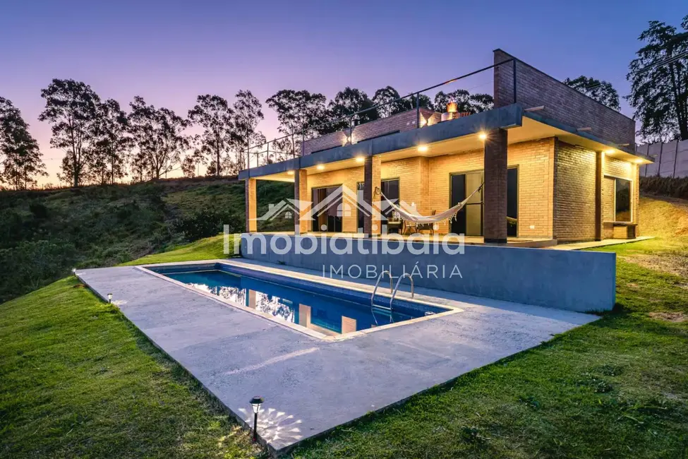 Chácara com 2 quartos à venda, 1500m2 em Centro, Joanopolis - SP - imagem 3 Foto 3 de Chácara com 2 quartos à venda, 1500m2 em Centro, Joanopolis - SP