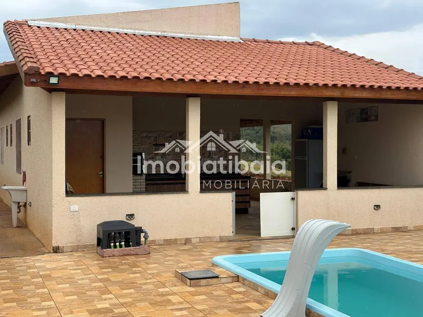 Foto 2 de Chácara com 3 quartos à venda, 600m2 em Centro, Igarata - SP