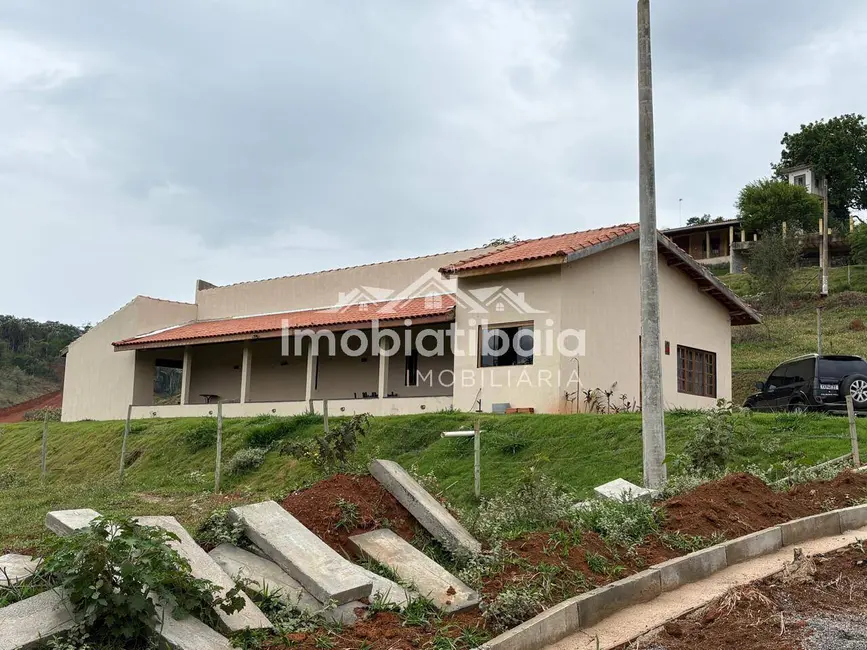 Foto 3 de Chácara com 3 quartos à venda, 600m2 em Centro, Igarata - SP