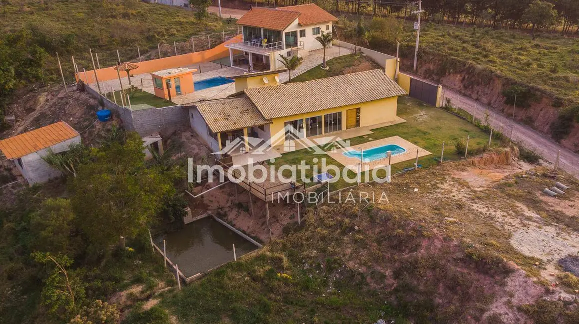 Chácara com 4 quartos à venda, 2000m2 em Itapetinga, Atibaia - SP - imagem 1 Foto 1 de Chácara com 4 quartos à venda, 2000m2 em Itapetinga, Atibaia - SP