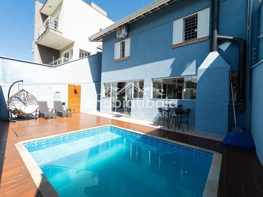 Foto 1 de Casa com 3 quartos à venda, 250m2 em Jardim Maristela, Atibaia - SP