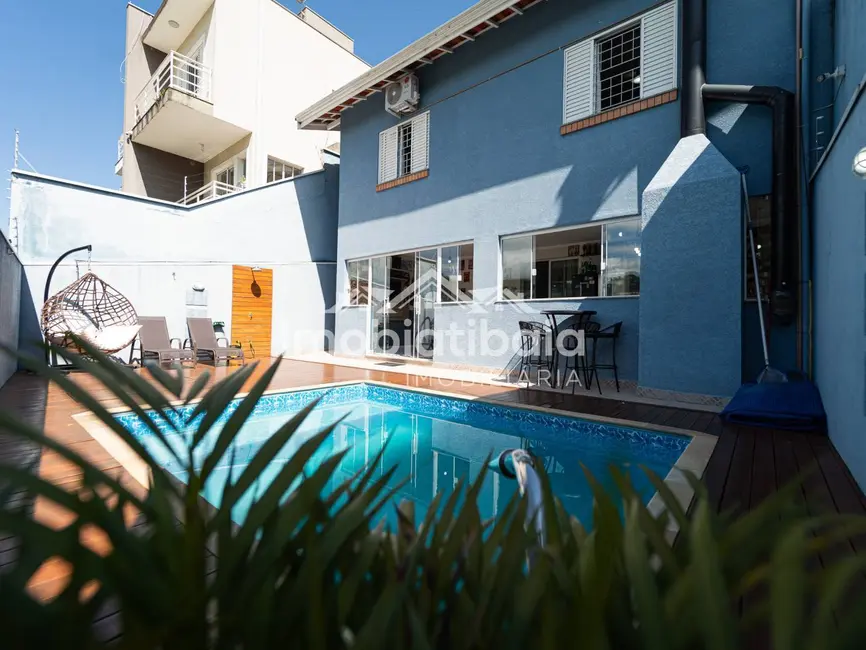 Foto 9 de Casa com 3 quartos à venda, 250m2 em Jardim Maristela, Atibaia - SP