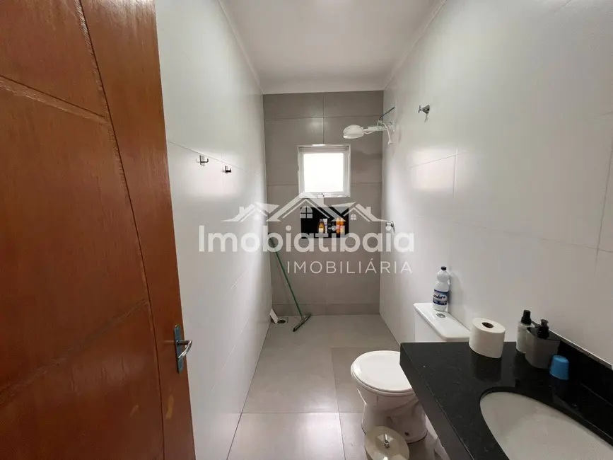 Casa com 3 quartos à venda, 385m2 em Centro, Jarinu - SP - imagem 8 Foto 8 de Casa com 3 quartos à venda, 385m2 em Centro, Jarinu - SP