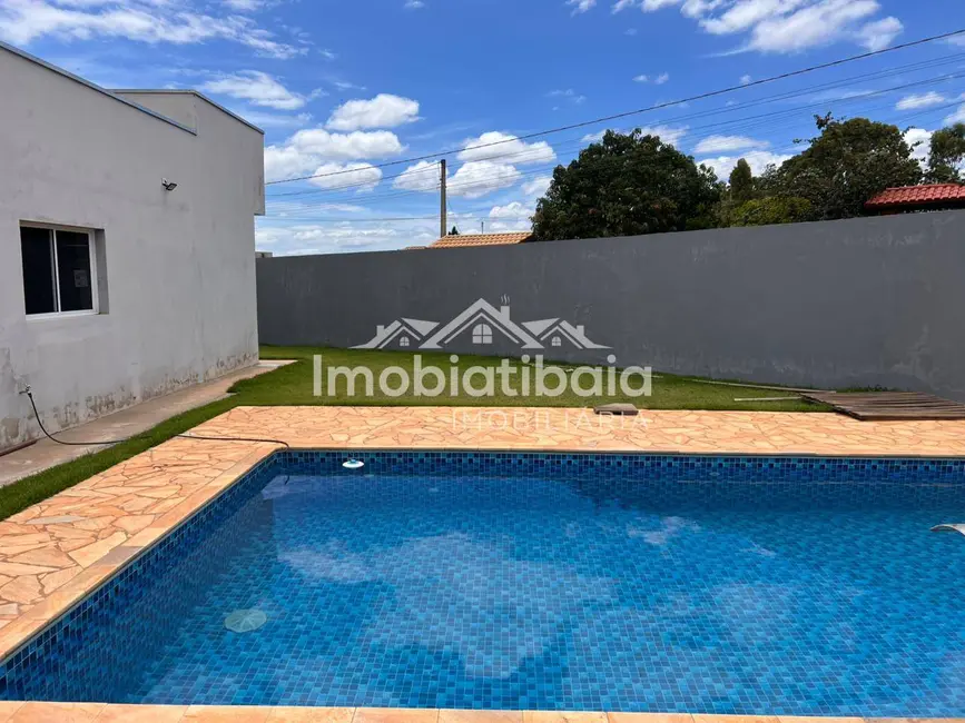 Casa com 3 quartos à venda, 385m2 em Centro, Jarinu - SP - imagem 5 Foto 5 de Casa com 3 quartos à venda, 385m2 em Centro, Jarinu - SP