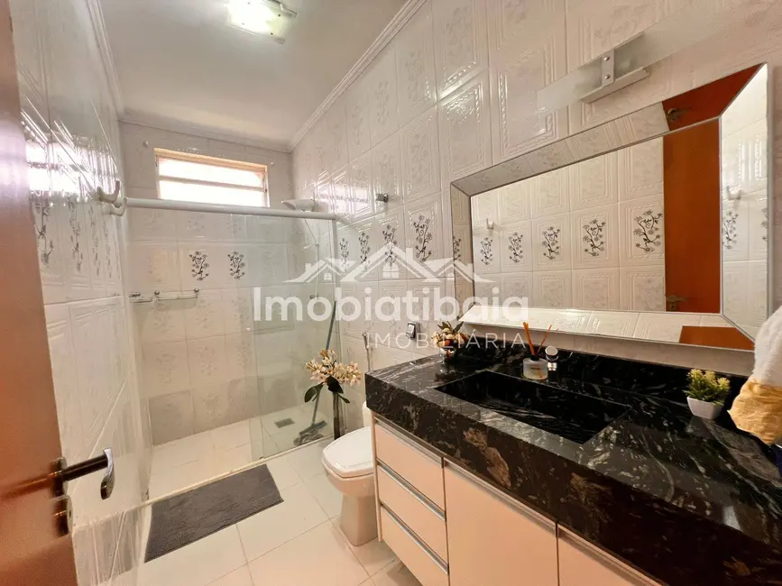 Foto 9 de Chácara com 4 quartos à venda, 2000m2 em Vila Dom Pedro, Atibaia - SP