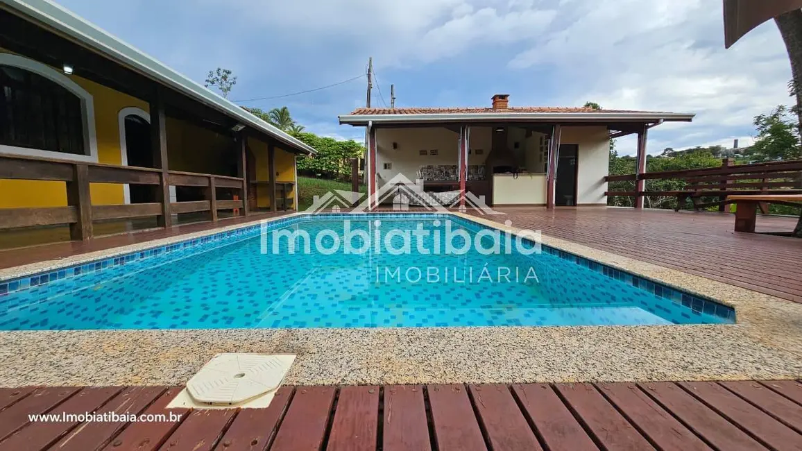 Chácara com 3 quartos à venda, 1342m2 em Centro, Bom Jesus Dos Perdoes - SP - imagem 4 Foto 4 de Chácara com 3 quartos à venda, 1342m2 em Centro, Bom Jesus Dos Perdoes - SP