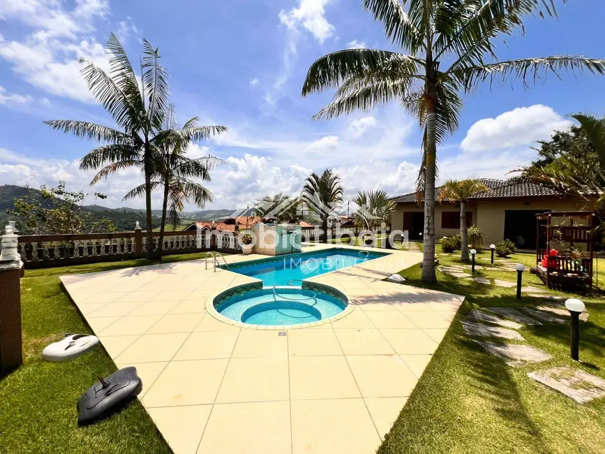 Foto 1 de Chácara com 5 quartos à venda, 1300m2 em Nazare Paulista - SP