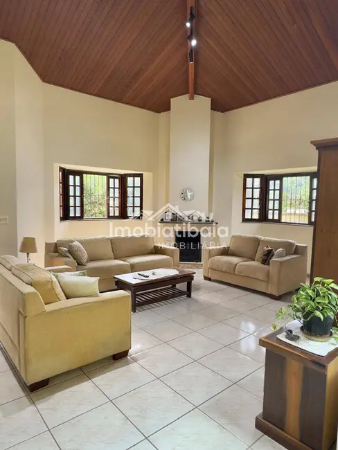 Foto 9 de Casa com 3 quartos à venda, 578m2 em Vila Petrópolis, Atibaia - SP