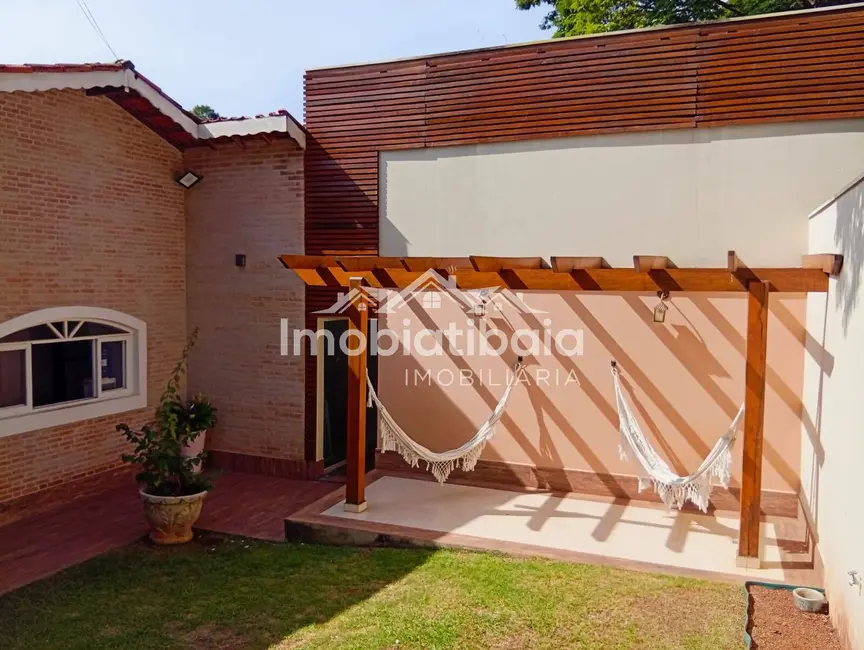 Casa de Condomínio com 5 quartos à venda, 510m2 em Loteamento Retiro Recanto Tranquilo, Atibaia - SP - imagem 2 Foto 2 de Casa de Condomínio com 5 quartos à venda, 510m2 em Loteamento Retiro Recanto Tranquilo, Atibaia - SP