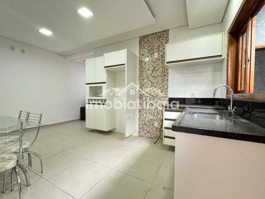 Foto 4 de Casa com 3 quartos à venda, 175m2 em Nova Cerejeira, Atibaia - SP