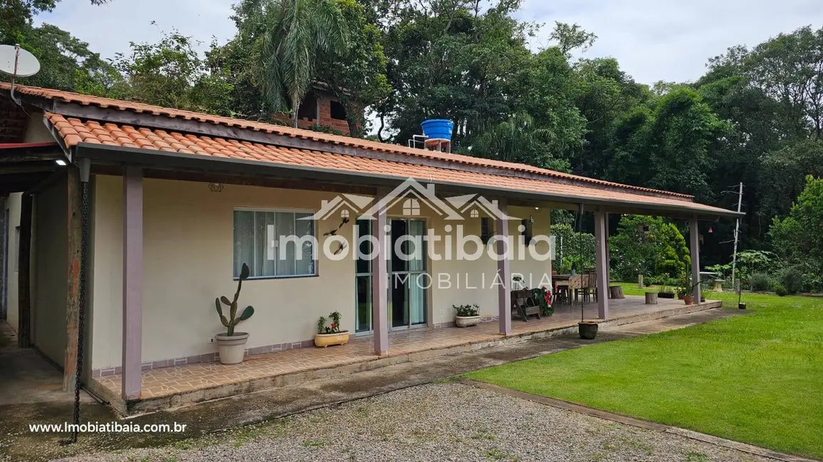 Chácara à venda e para alugar, 1000m2 em Estância Santa Maria do Portão, Atibaia - SP - imagem 1 Foto 1 de Chácara à venda e para alugar, 1000m2 em Estância Santa Maria do Portão, Atibaia - SP