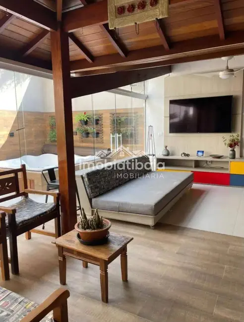Foto 8 de Casa de Condomínio com 3 quartos à venda e para alugar, 262m2 em Atibaia - SP