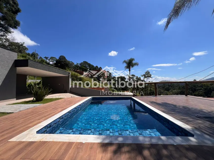 Chácara com 3 quartos à venda, 600m2 em Estância Santa Maria do Portão, Atibaia - SP - imagem 8 Foto 8 de Chácara com 3 quartos à venda, 600m2 em Estância Santa Maria do Portão, Atibaia - SP