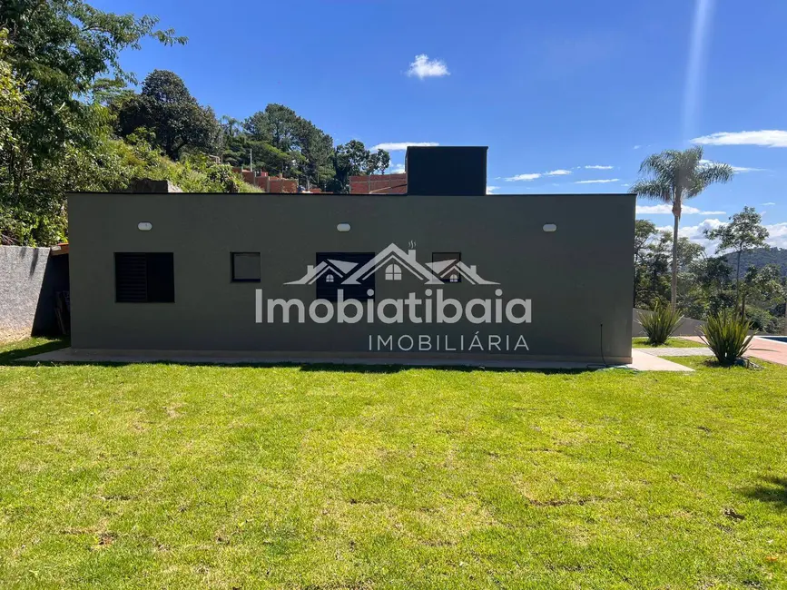 Chácara com 3 quartos à venda, 600m2 em Estância Santa Maria do Portão, Atibaia - SP - imagem 5 Foto 5 de Chácara com 3 quartos à venda, 600m2 em Estância Santa Maria do Portão, Atibaia - SP