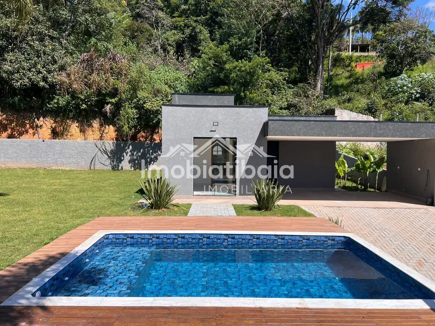 Chácara com 3 quartos à venda, 600m2 em Estância Santa Maria do Portão, Atibaia - SP - imagem 3 Foto 3 de Chácara com 3 quartos à venda, 600m2 em Estância Santa Maria do Portão, Atibaia - SP