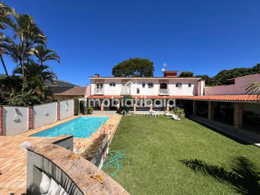 Foto 3 de Casa com 3 quartos à venda, 1000m2 em Atibaia - SP