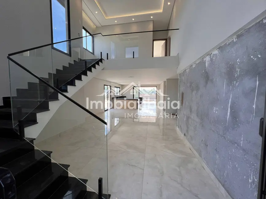 Foto 5 de Casa de Condomínio com 4 quartos à venda, 450m2 em Bom Jesus Dos Perdoes - SP
