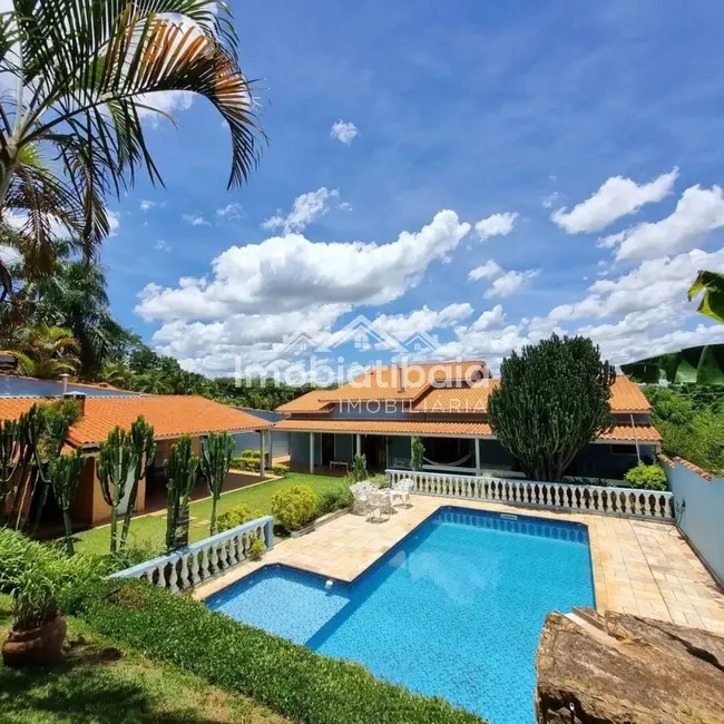 Chácara com 3 quartos à venda, 1000m2 em Vila Dom Pedro, Atibaia - SP - imagem 2 Foto 2 de Chácara com 3 quartos à venda, 1000m2 em Vila Dom Pedro, Atibaia - SP