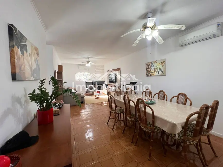 Casa com 3 quartos à venda, 1140m2 em Jardim Paulista, Atibaia - SP - imagem 9 Foto 9 de Casa com 3 quartos à venda, 1140m2 em Jardim Paulista, Atibaia - SP