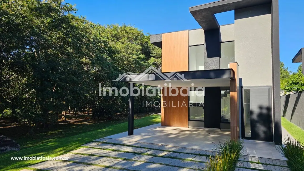 Foto 15 de Casa à venda, 619m2 em Atibaia - SP