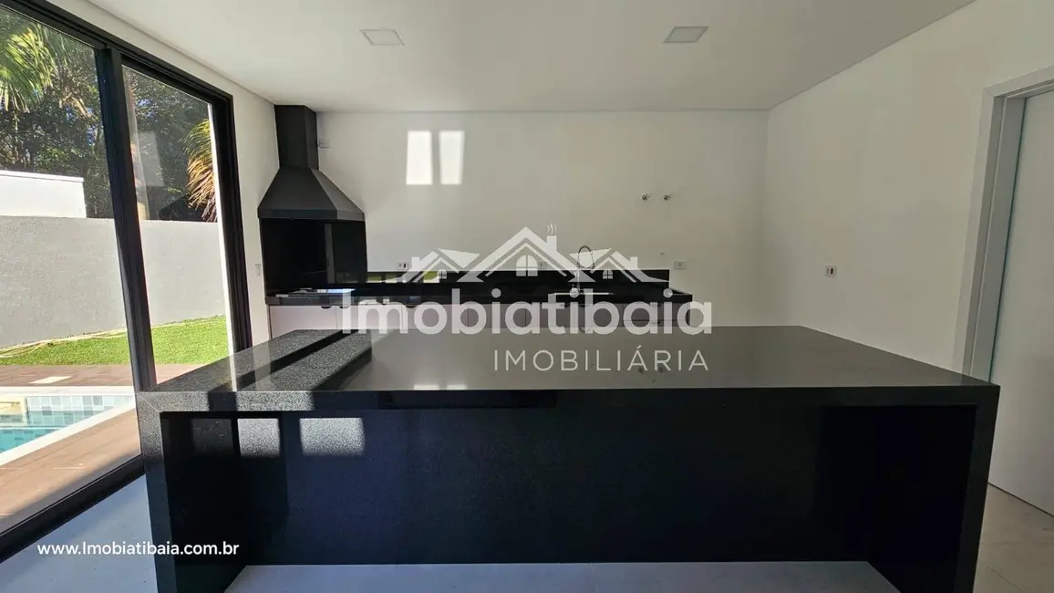 Foto 23 de Casa à venda, 619m2 em Atibaia - SP