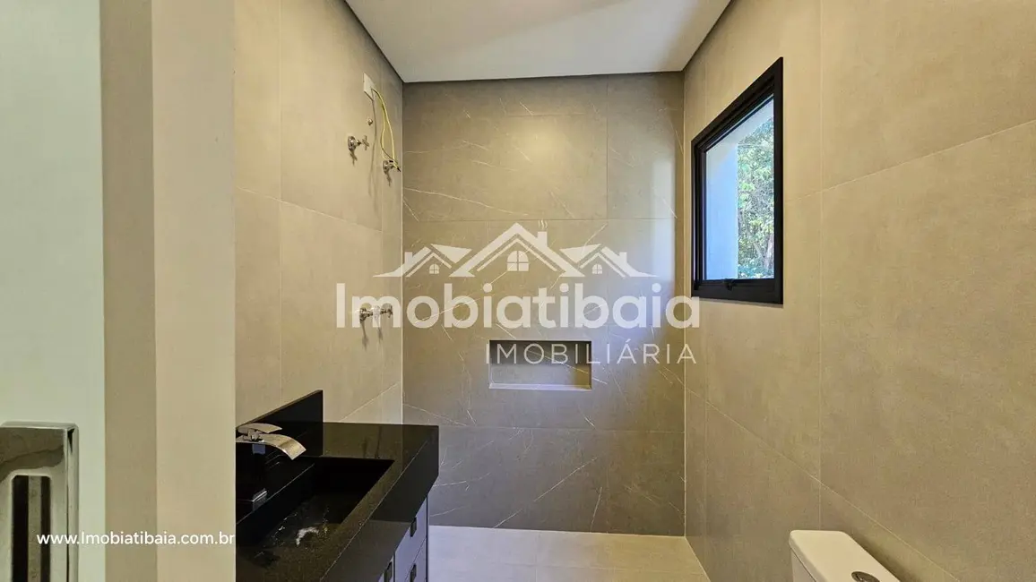 Foto 18 de Casa à venda, 619m2 em Atibaia - SP