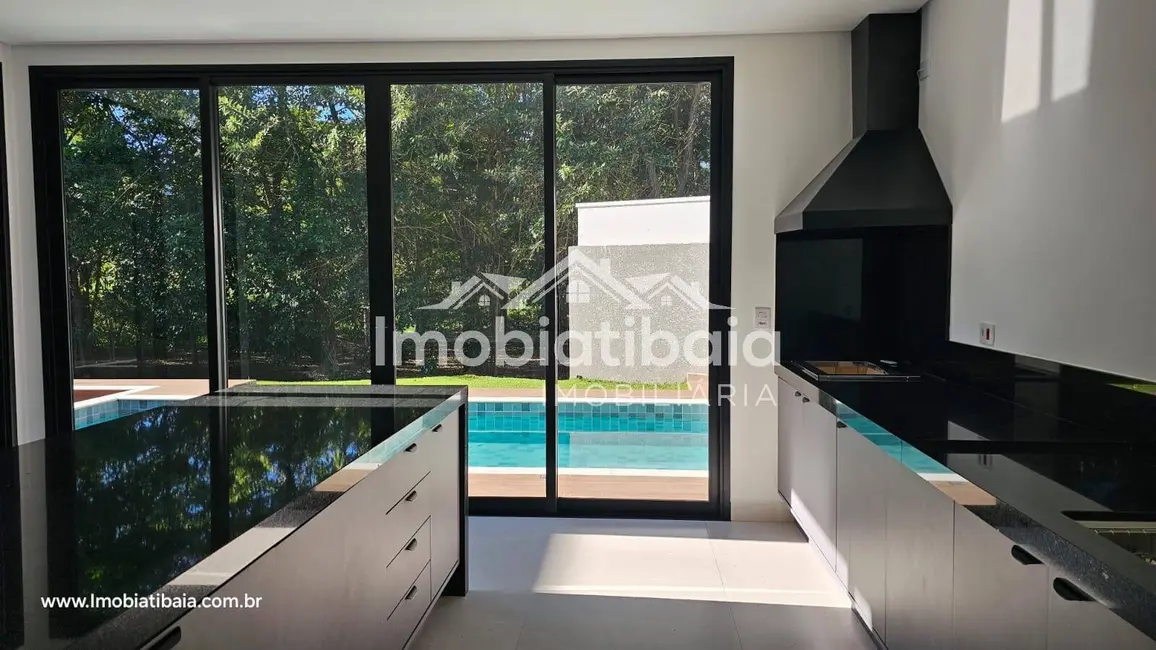 Foto 26 de Casa à venda, 619m2 em Atibaia - SP
