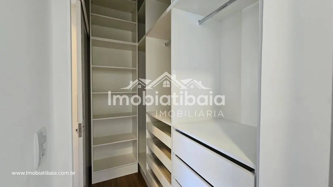 Foto 25 de Casa à venda, 619m2 em Atibaia - SP