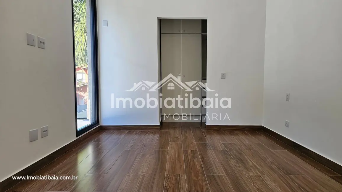 Foto 6 de Casa à venda, 619m2 em Atibaia - SP