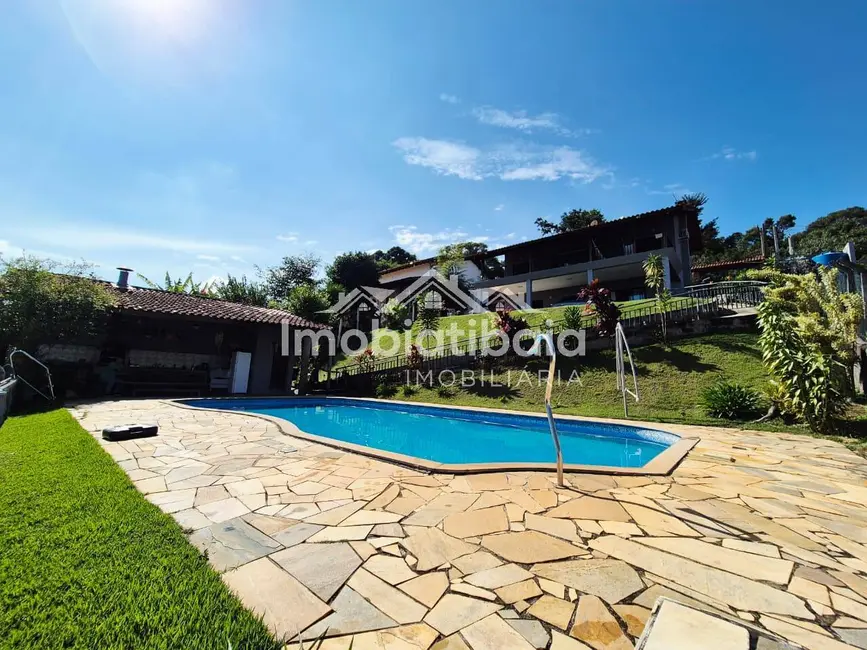 Chácara com 3 quartos à venda, 1000m2 em Estância Santa Maria do Laranjal, Atibaia - SP - imagem 4 Foto 4 de Chácara com 3 quartos à venda, 1000m2 em Estância Santa Maria do Laranjal, Atibaia - SP