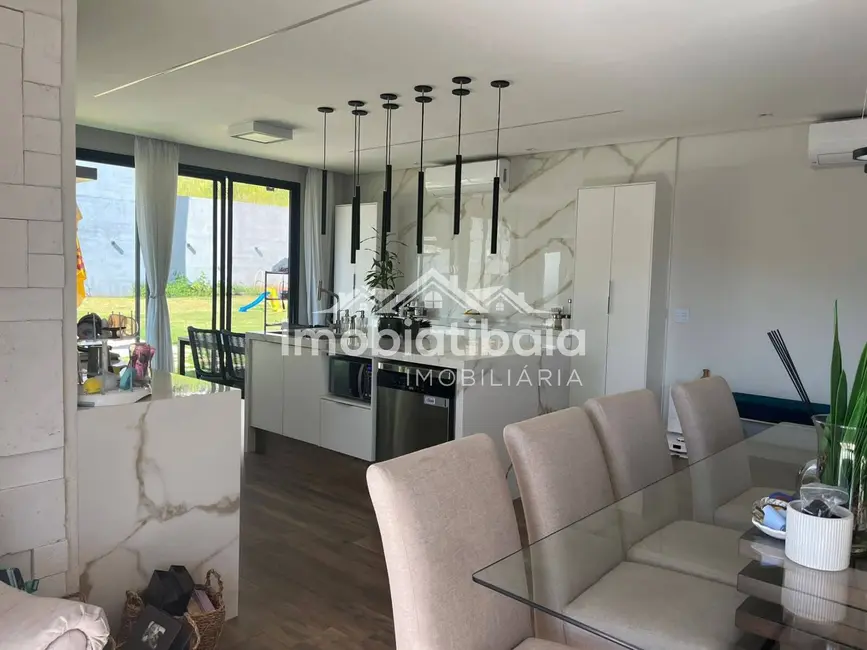 Foto 3 de Casa de Condomínio com 4 quartos à venda, 720m2 em Estância Santa Maria do Portão, Atibaia - SP