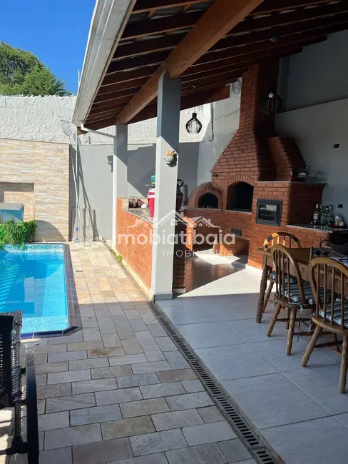 Foto 1 de Casa com 3 quartos à venda, 360m2 em Retiro das Fontes, Atibaia - SP