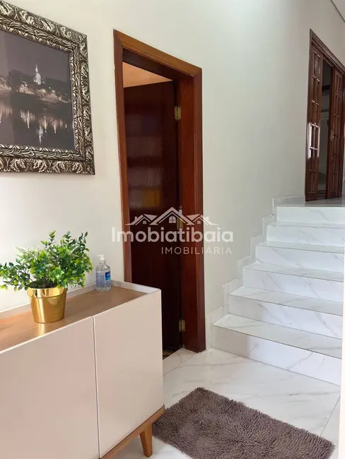 Foto 4 de Casa com 3 quartos à venda, 360m2 em Retiro das Fontes, Atibaia - SP