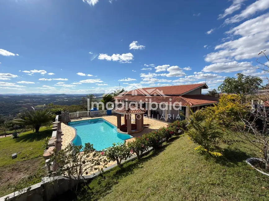 Foto 1 de Casa com 3 quartos à venda, 2400m2 em Vitória Régia, Atibaia - SP