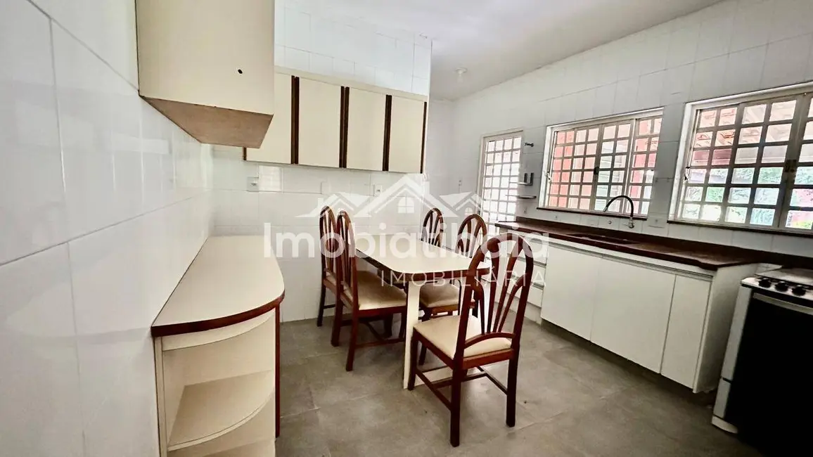 Foto 8 de Casa com 4 quartos à venda, 800m2 em Condomínio Flamboyant-B, Atibaia - SP