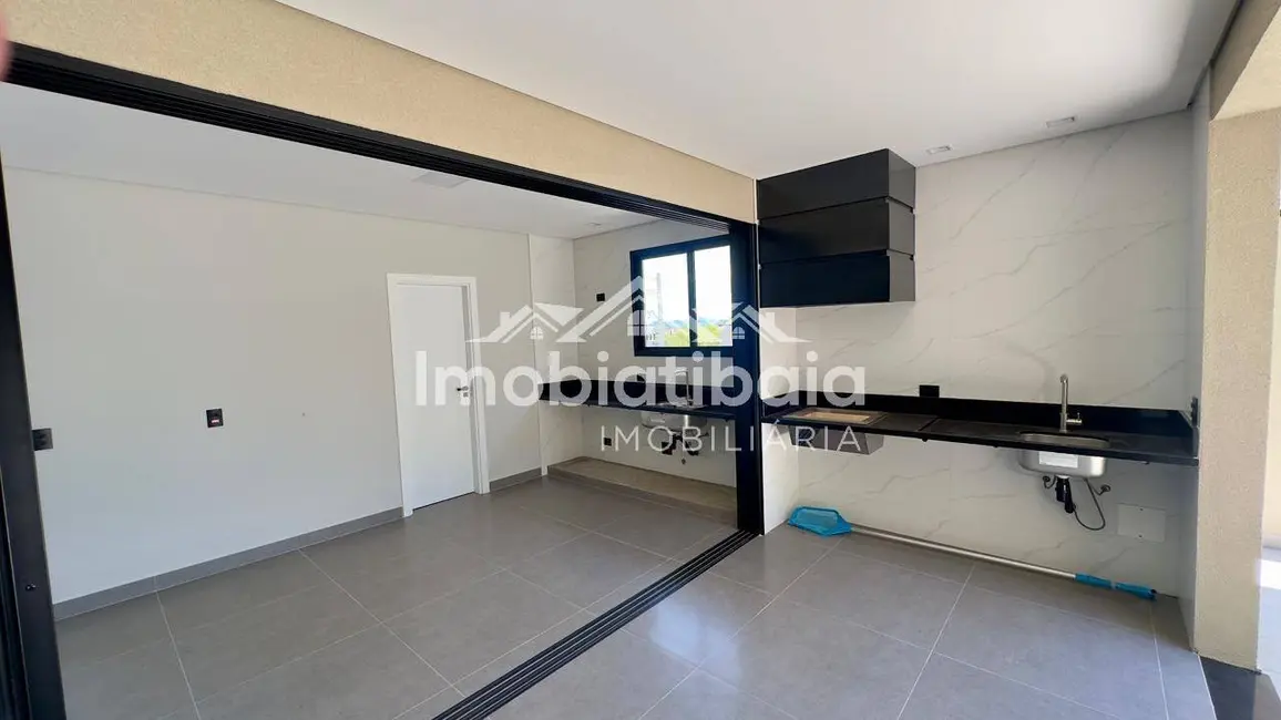 Casa com 3 quartos à venda, 360m2 em Jardim Jaraguá, Atibaia - SP - imagem 3 Foto 3 de Casa com 3 quartos à venda, 360m2 em Jardim Jaraguá, Atibaia - SP