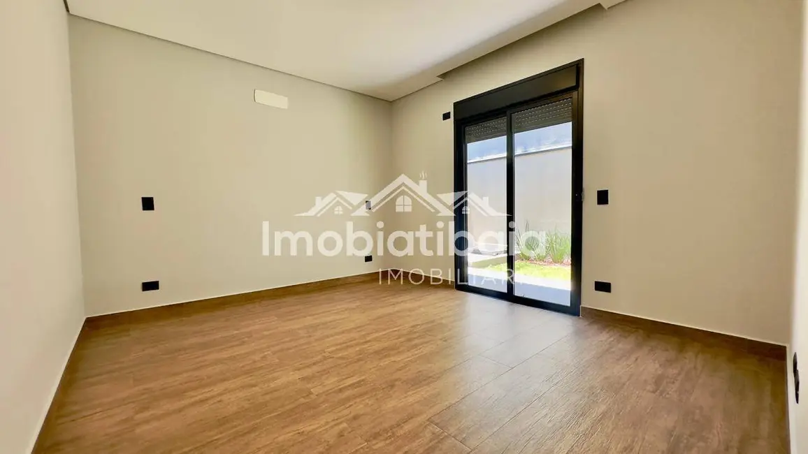 Casa com 3 quartos à venda, 360m2 em Jardim Jaraguá, Atibaia - SP - imagem 5 Foto 5 de Casa com 3 quartos à venda, 360m2 em Jardim Jaraguá, Atibaia - SP