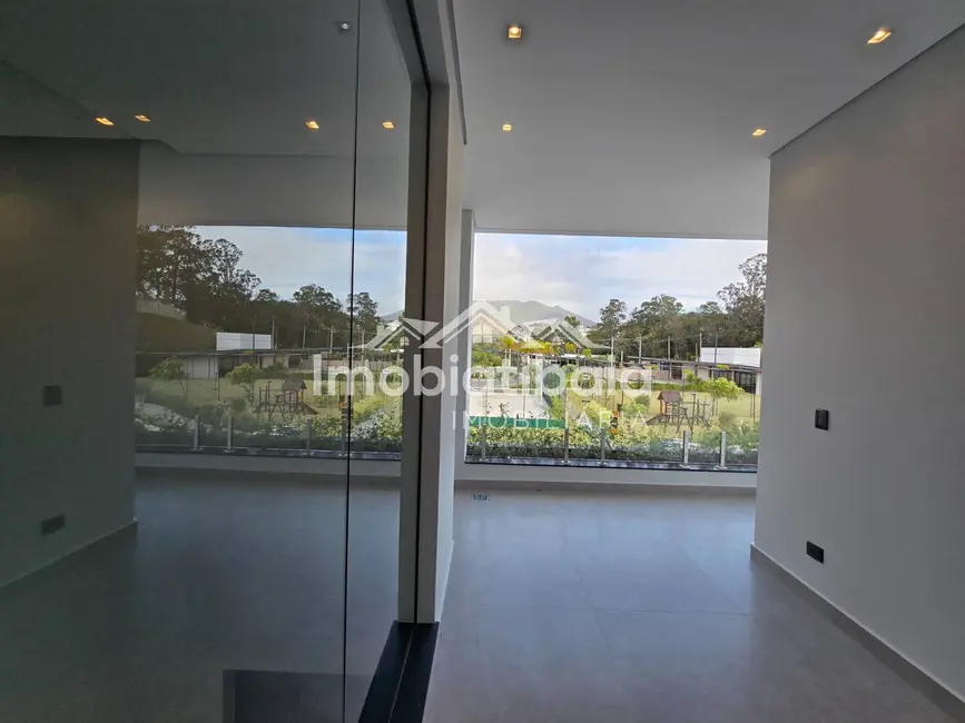 Casa com 3 quartos à venda, 370m2 em São Paulo - SP - imagem 2 Foto 2 de Casa com 3 quartos à venda, 370m2 em São Paulo - SP