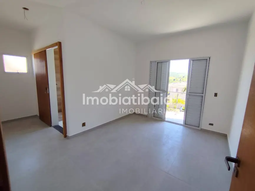 Foto 3 de Casa com 3 quartos à venda, 370m2 em Atibaia - SP