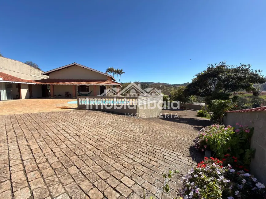 Chácara com 6 quartos à venda, 1390m2 em Centro, Piracaia - SP - imagem 5 Foto 5 de Chácara com 6 quartos à venda, 1390m2 em Centro, Piracaia - SP