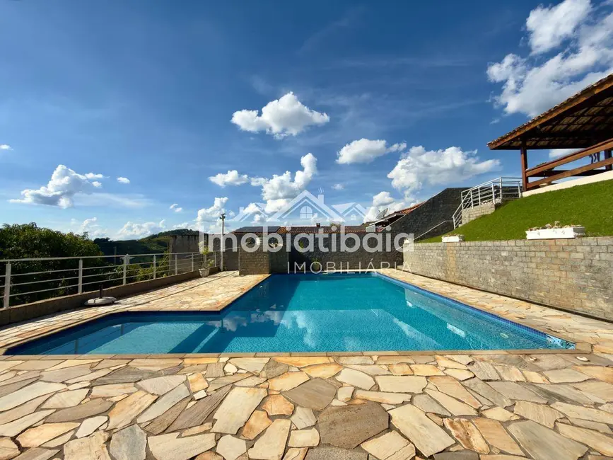 Chácara com 3 quartos à venda, 1000m2 em Recreio Maristela, Atibaia - SP - imagem 1 Foto 1 de Chácara com 3 quartos à venda, 1000m2 em Recreio Maristela, Atibaia - SP