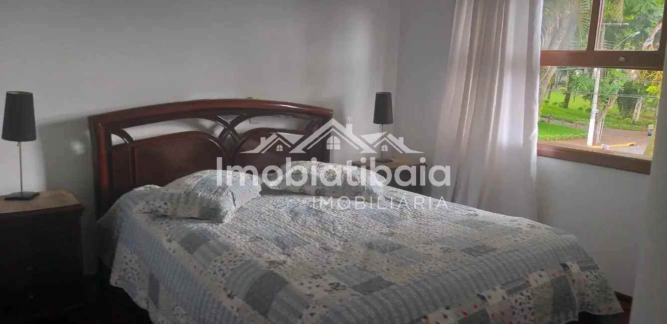 Casa com 3 quartos à venda, 600m2 em Vila Santista, Atibaia - SP - imagem 8 Foto 8 de Casa com 3 quartos à venda, 600m2 em Vila Santista, Atibaia - SP