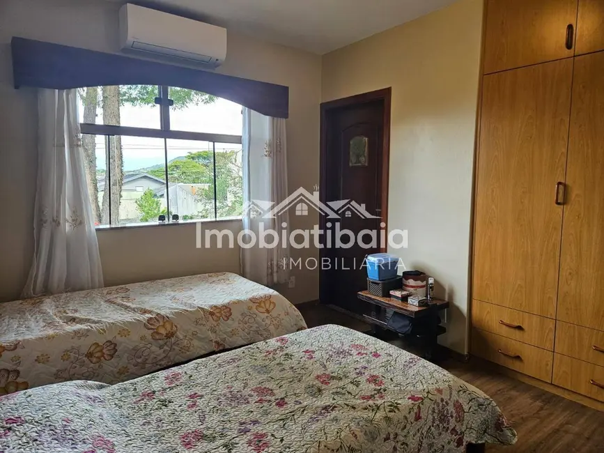 Foto 3 de Casa com 3 quartos à venda, 1118m2 em Vila Santista, Atibaia - SP