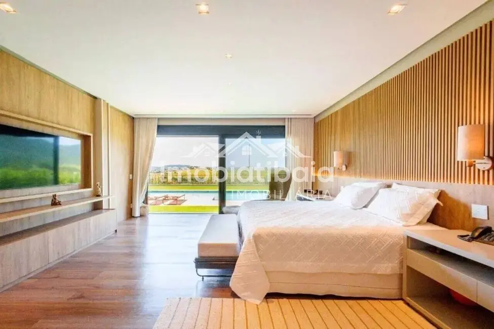 Foto 2 de Casa com 4 quartos à venda, 1300m2 em Vila Santista, Atibaia - SP