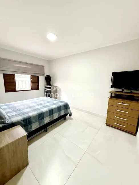 Casa com 2 quartos à venda, 350m2 em Atibaia Jardim, Atibaia - SP - imagem 9 Foto 9 de Casa com 2 quartos à venda, 350m2 em Atibaia Jardim, Atibaia - SP