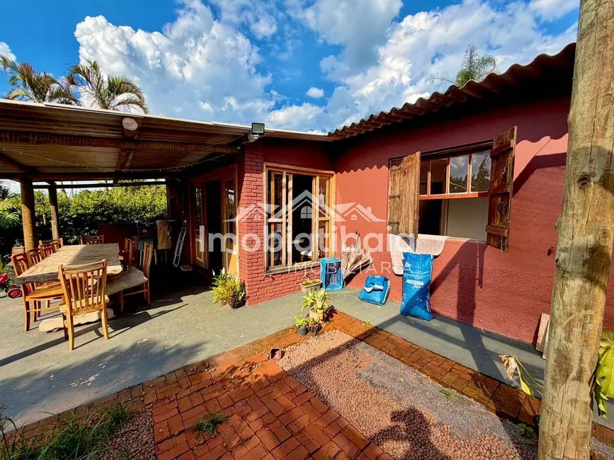 Chácara com 4 quartos à venda, 780m2 em Rosário, Atibaia - SP - imagem 4 Foto 4 de Chácara com 4 quartos à venda, 780m2 em Rosário, Atibaia - SP