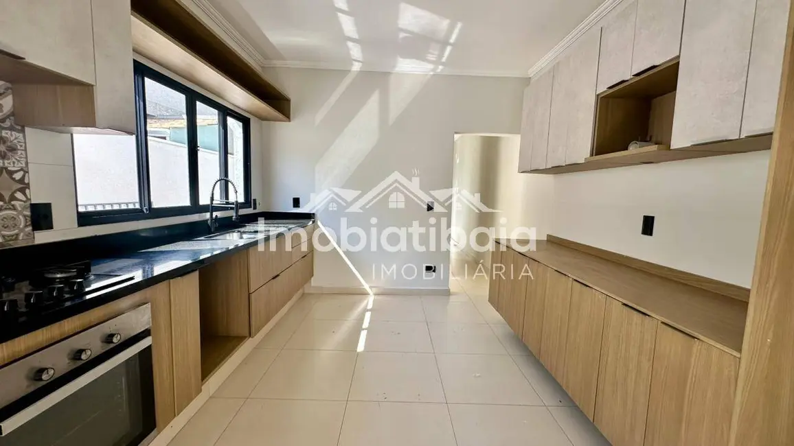 Casa com 3 quartos à venda, 155m2 em Jardim do Lago, Atibaia - SP - imagem 2 Foto 2 de Casa com 3 quartos à venda, 155m2 em Jardim do Lago, Atibaia - SP