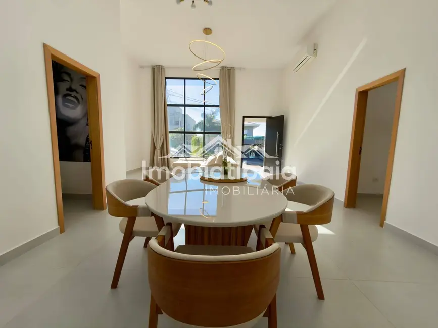 Foto 4 de Casa com 4 quartos à venda, 260m2 em Tanque, Atibaia - SP